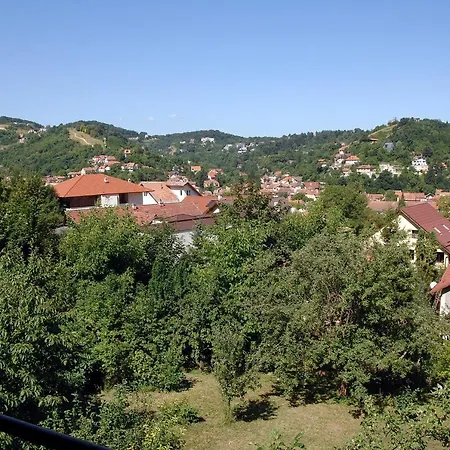Апартаменти Valley